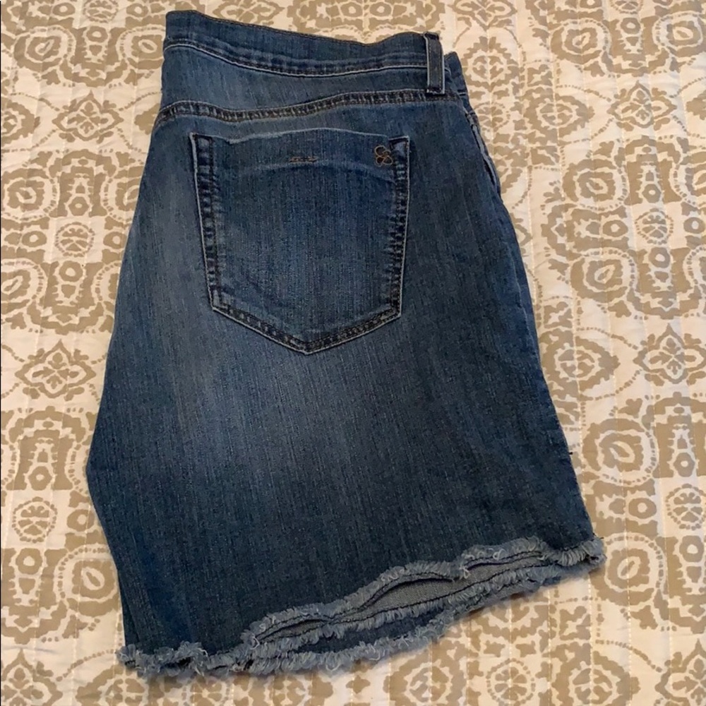 Jessica Simpson Shorts.